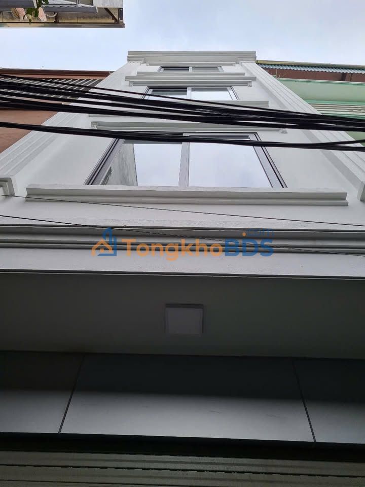 Bán gấp nhà 5 tầng 40m² Vĩnh Ninh - Hoàng Mai, ô tô đỗ cửa