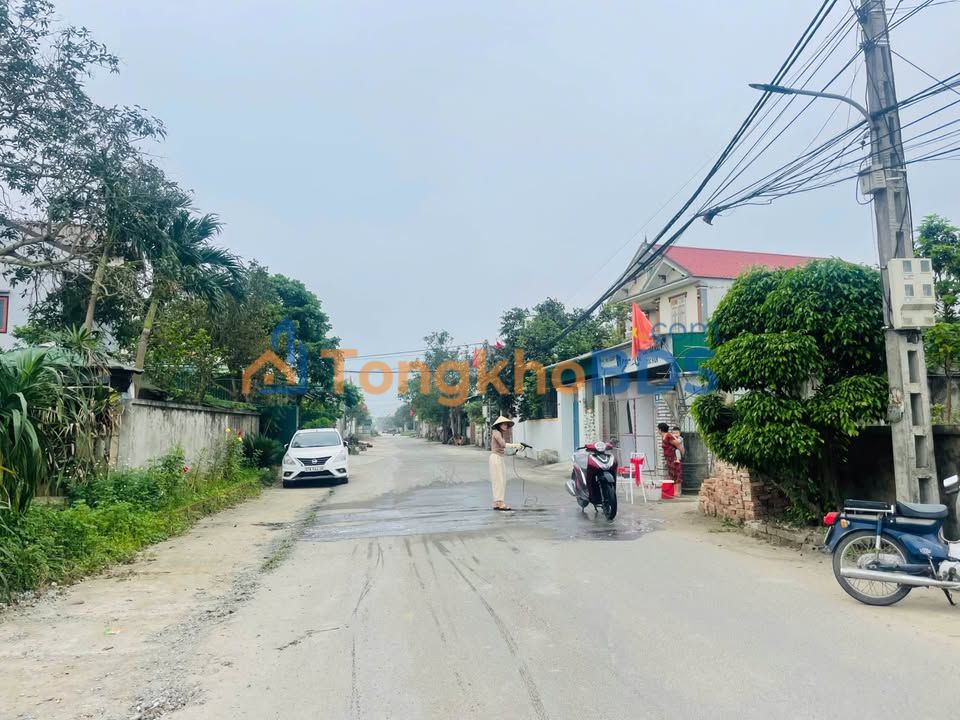 Đất Mặt Tiền Kim Nguyên, Vinh 105m² - Giá 3.3 Tỷ, Kinh Doanh Sầm Uất