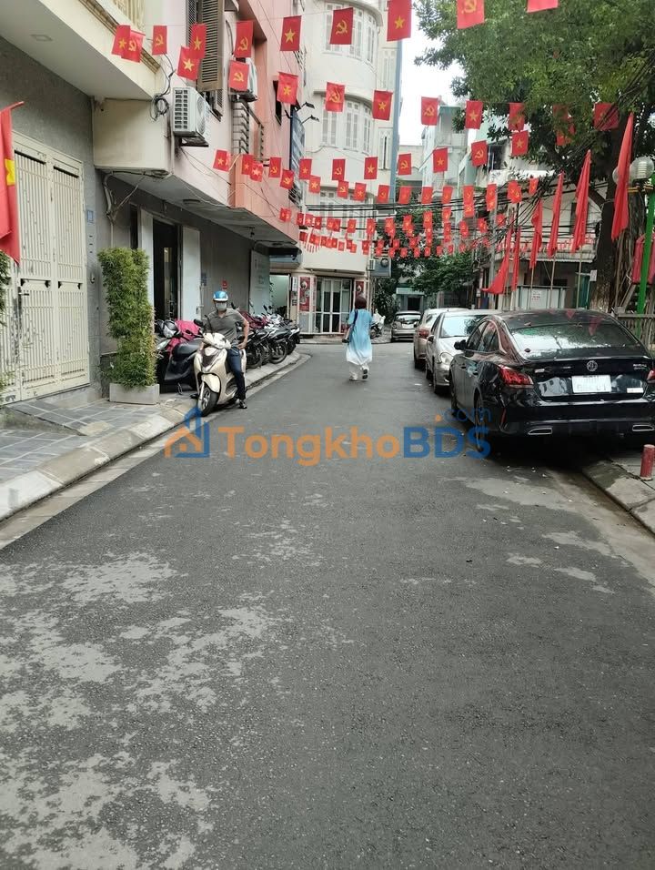 Cho thuê nhà mặt ngõ ô tô tránh Hoàng Ngân 70m² x 6 tầng - Full nội thất xịn