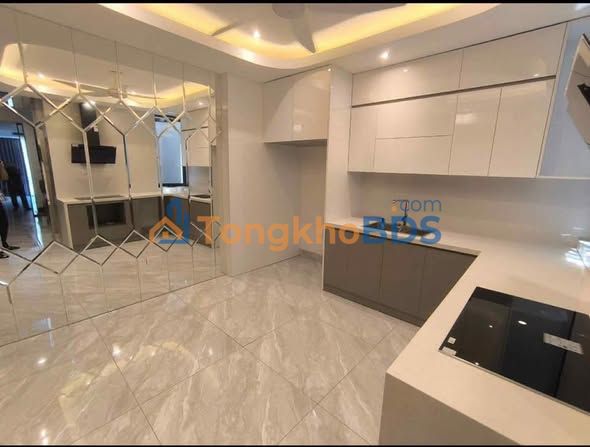 Nhà 5 Tầng Bồ Đề, Long Biên 60m² - Ô Tô Vào Tận Cửa, Sổ Hồng Sẵn