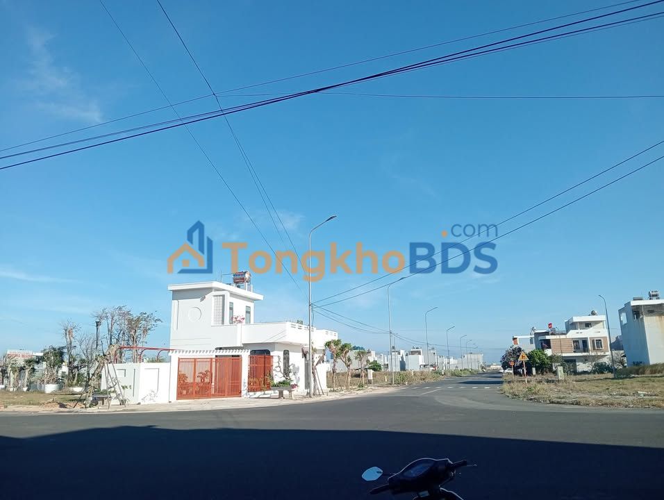 Đất Sân Bay Cũ Phú Yên 100m² Hướng Nam - Hạ Giá Tốt Đầu Năm