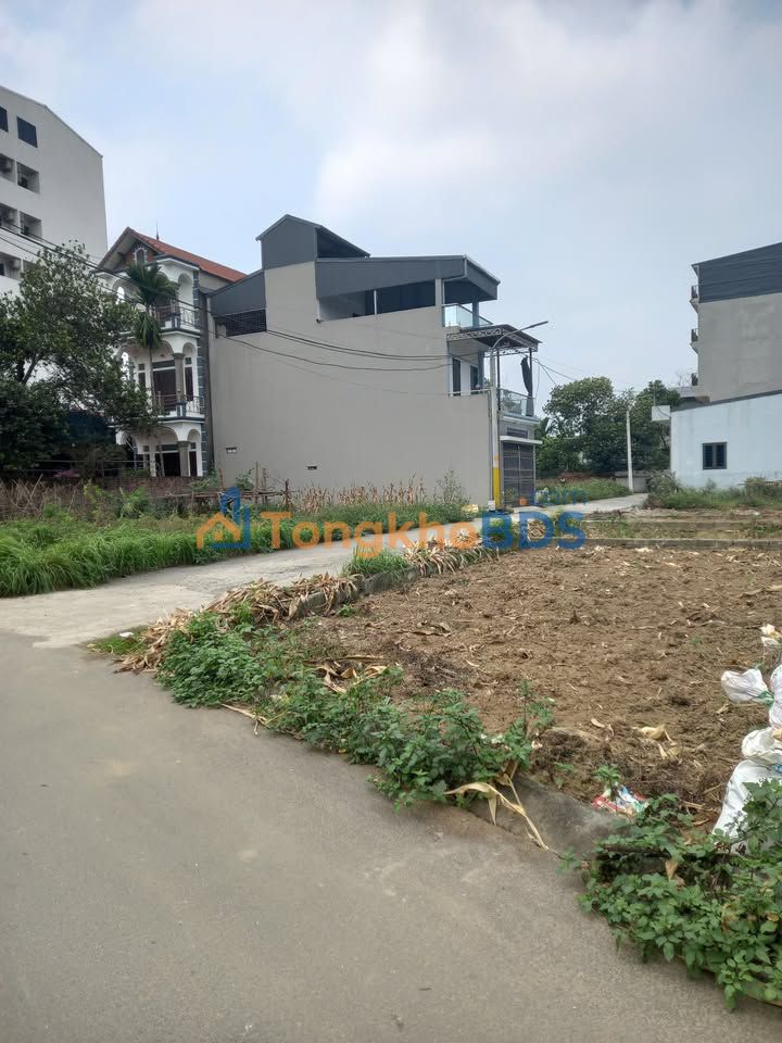 Đất Vàng Quốc Oai 100m² - 2 Mặt Thoáng, Cạnh ĐH Quốc Gia - Giá 3.x Tỷ