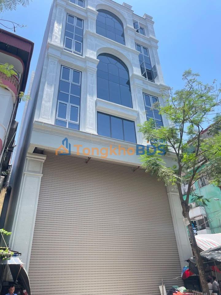 Cho thuê Tòa Văn Phòng Mặt Phố Lý Nam Đế, Hoàn Kiếm - 150m2 x 10 Tầng