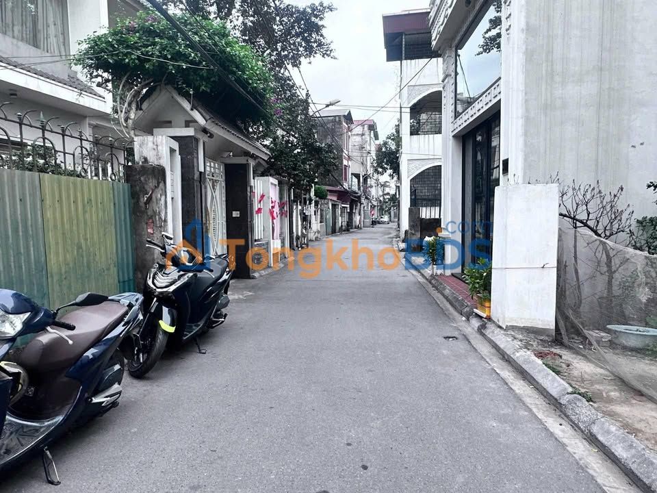 Nhà Đẹp Gia Lâm 36m² x 5 Tầng - Full Nội Thất, Sổ Hồng Sẵn Sàng