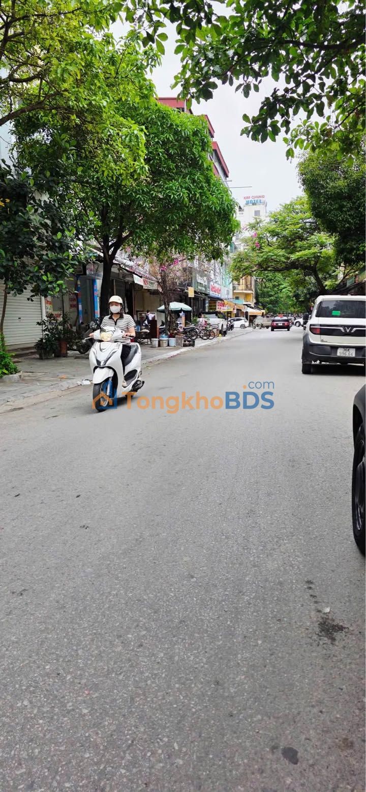 Nhà Phố Cổ Thanh Hóa 250m² Mặt Tiền 10m - Kinh Doanh Đỉnh Cao