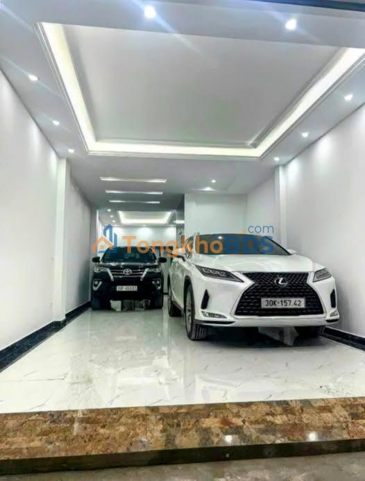 Nhà 45m² 5 tầng, ô tô vào nhà, Thanh Trì, Hà Nội - Giá 9 tỷ
