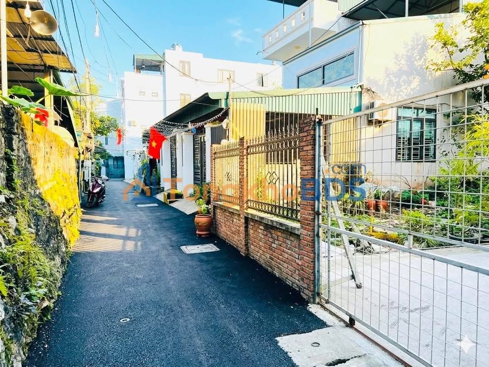 Bán Nhà Ngõ 20 Cao Xanh Hạ Long 64.5m² Giá 1.1 Tỷ - Ô Tô Vào Tận Nhà