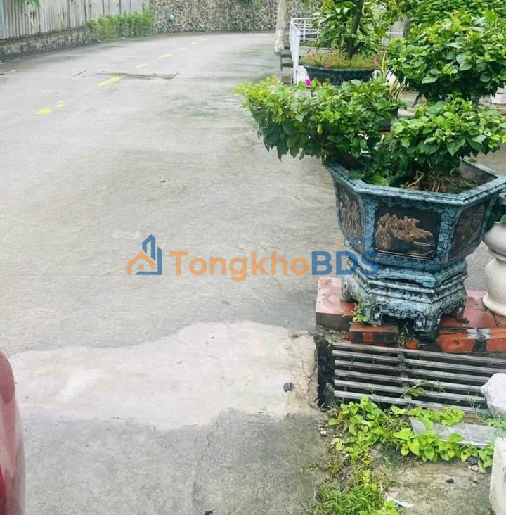 Nhà 114.3m² Hà Trung, Hạ Long - Sân Rộng Đỗ 3 Ô Tô, Sổ Hồng