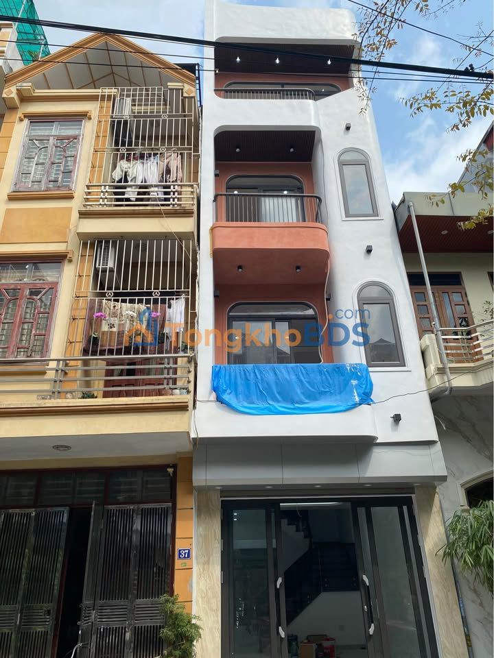 Nhà Mặt Tiền Bãi Vượt, Nam Định - 4 Tầng Hiện Đại, 60m², 5.8 Tỷ