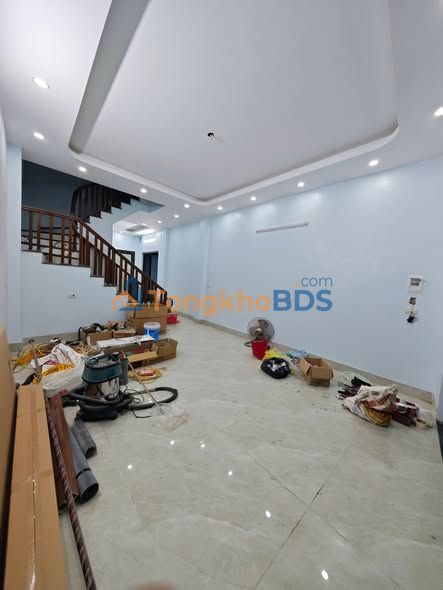 Nhà 4 Tầng Lộc Vượng, Nam Định - 58m² Gần Hồ, Ô Tô Tận Cửa