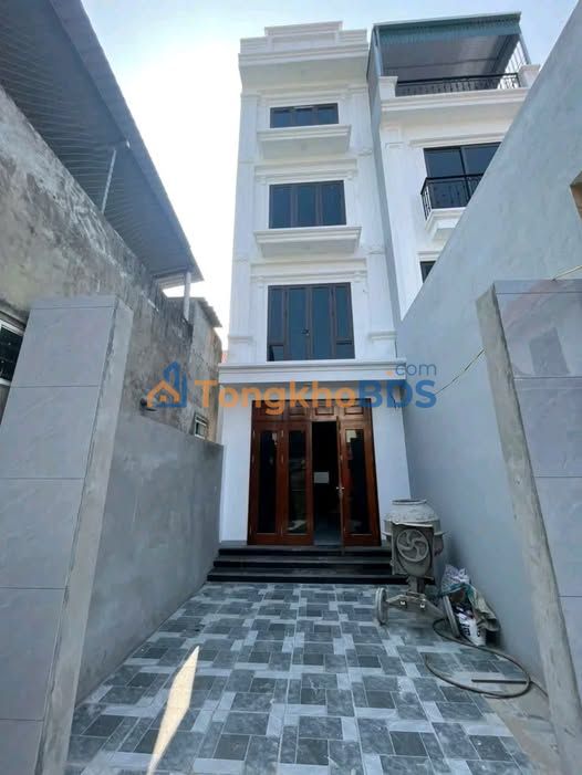 Nhà 70m² Thị trấn Phùng, Đan Phượng - 4 Tỷ, Sân Riêng, Oto Tới Cửa