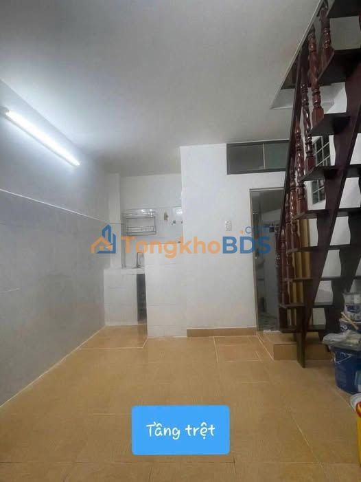Cho Thuê Nhà 2 Lầu Mới Sửa Đường CMT8, Quận 10 - 15m² Giá Tốt