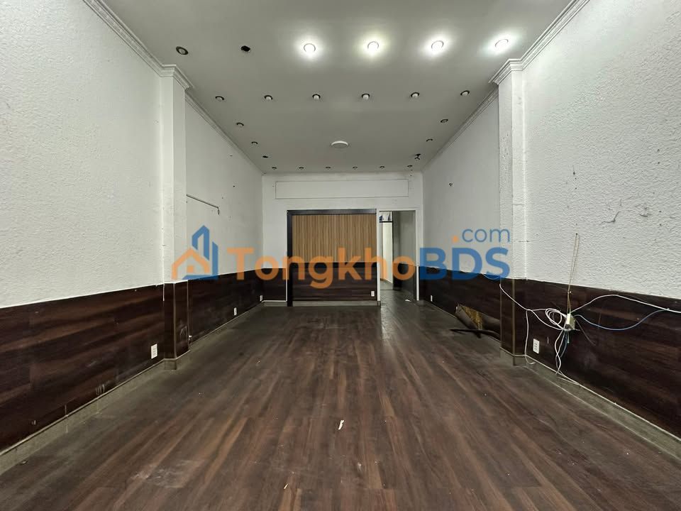 Mặt Tiền Bàu Cát Đôi, Tân Bình - Nhà 3 Tầng 4PN, Vỉa Hè Rộng, Giá 25 Triệu/Tháng