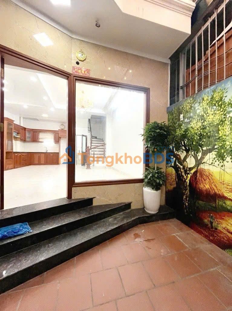 Nhà Văn Miếu Đống Đa 62m² 11 tỷ - Ô tô vào