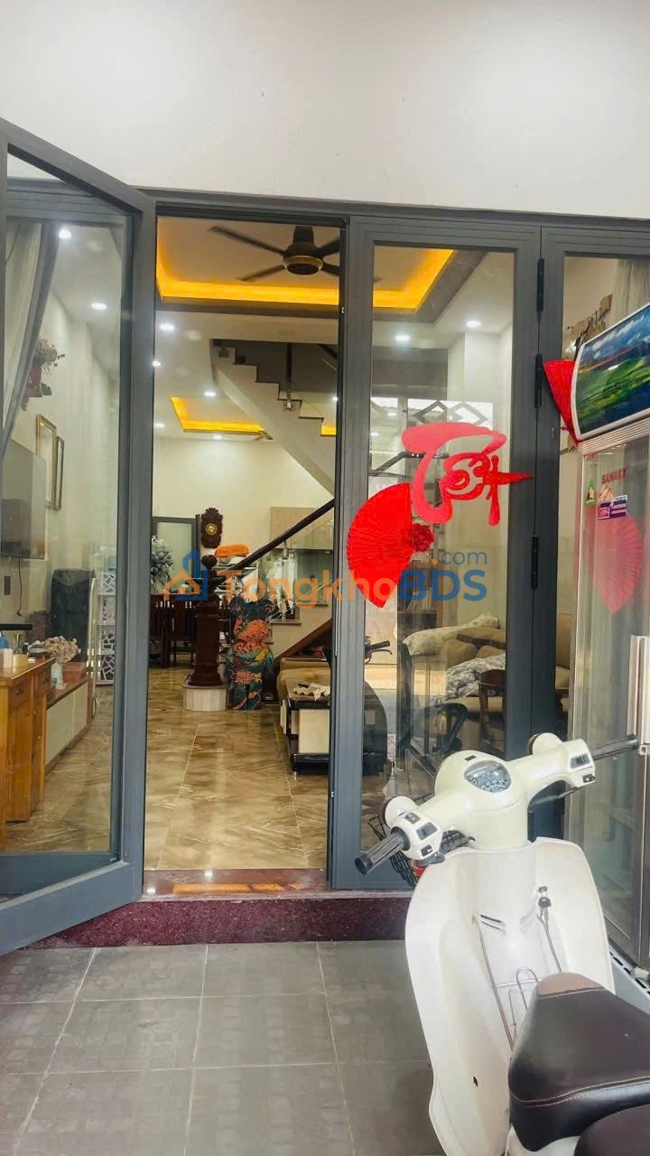 Nhà Mặt Tiền 56m² Vừa Ở Vừa Kinh Doanh Tặng Toàn Bộ Nội Thất - Thủ Đức