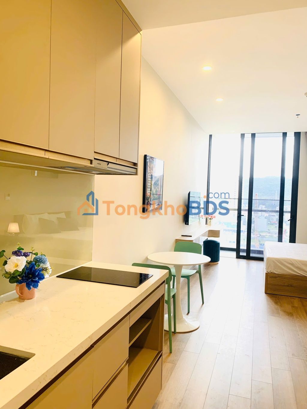 Căn hộ Studio 33m² Icon 40 Hạ Long - View Nhạc Nước Tầng Cao 1.9 Tỷ