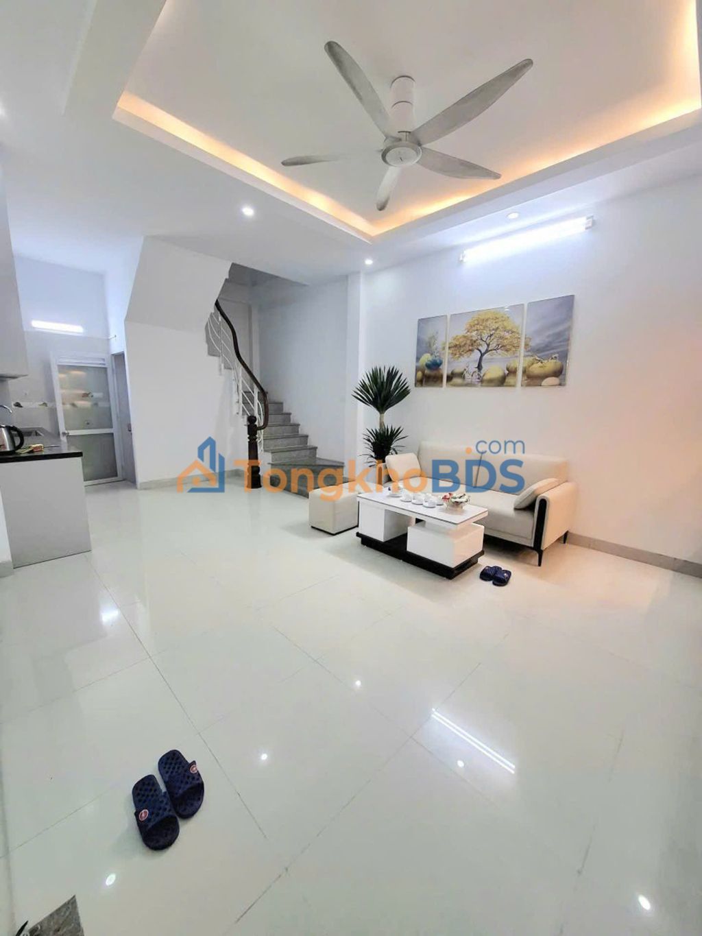 Nhà 5 Tầng Trung Tâm Văn Quán 32m² - Full Nội Thất, Sổ Đỏ Sang Tên