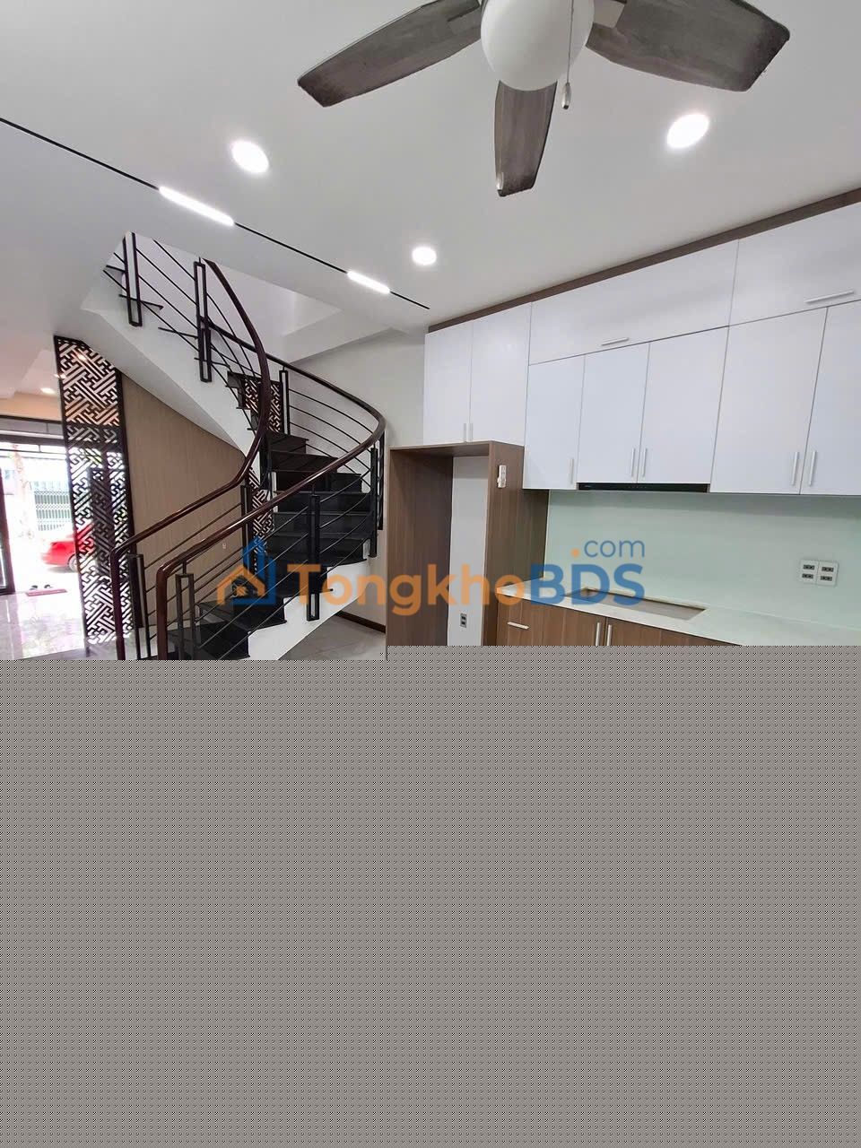 Nhà 54m² 3 Tầng 4PN Hẻm Ô Tô Ngay Ngã Tư Bốn Xã - 5.9 Tỷ