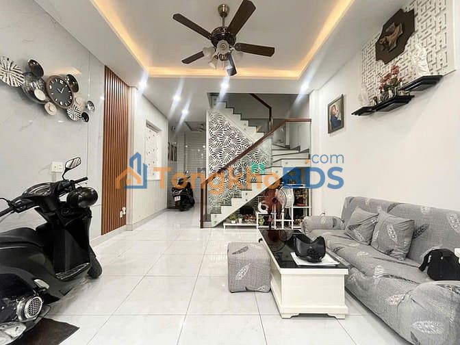 Nhà Tân Bình CMT8 52m² 7.3 tỷ - Ô tô vào tận nhà
