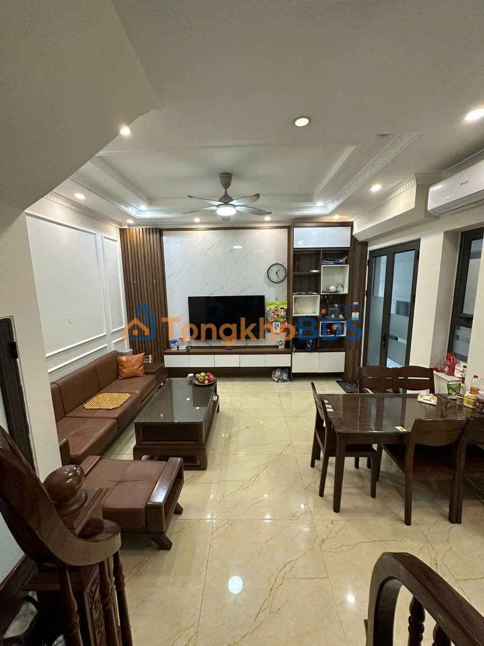 Nhà Việt Hưng Long Biên 32m² 6.85 tỷ - Chính chủ sẵn giao dịch