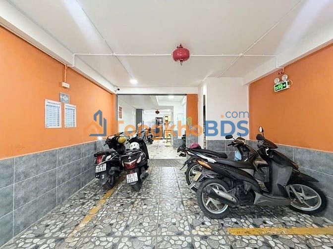 Nhà CHDV CMT8 Tân Bình 60m² 7.9 tỷ - Vị trí đắc địa