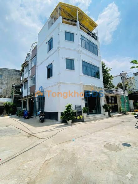 Nhà lô góc Nhà Bè 55m² giá 6,68 tỷ - Ô tô vào tận nhà