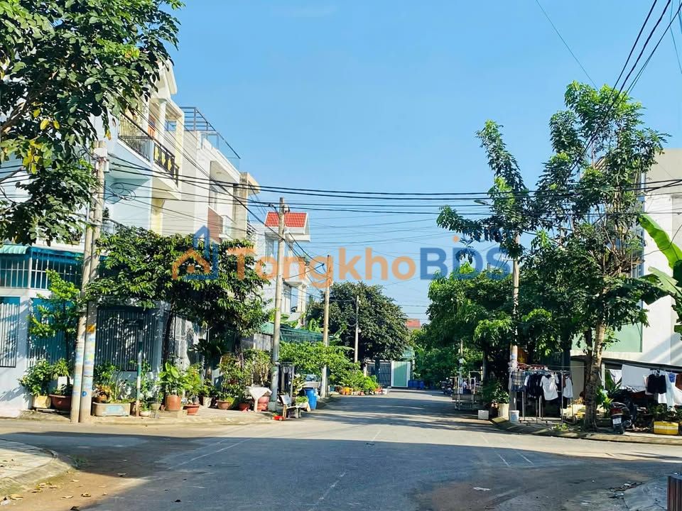 Nhà 3 Lầu Long Trường, Thủ Đức - 55m² - Giá Tốt 4.6 Tỷ