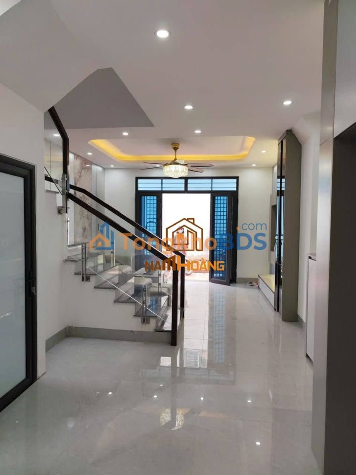 Nhà Thanh Cao QL21B Hà Đông 130m² 3.9 tỷ - Ô tô vào tận nhà