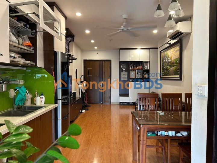 Căn hộ Cầu Giấy 90m² giá 8 tỷ - View đẹp sẵn sàng