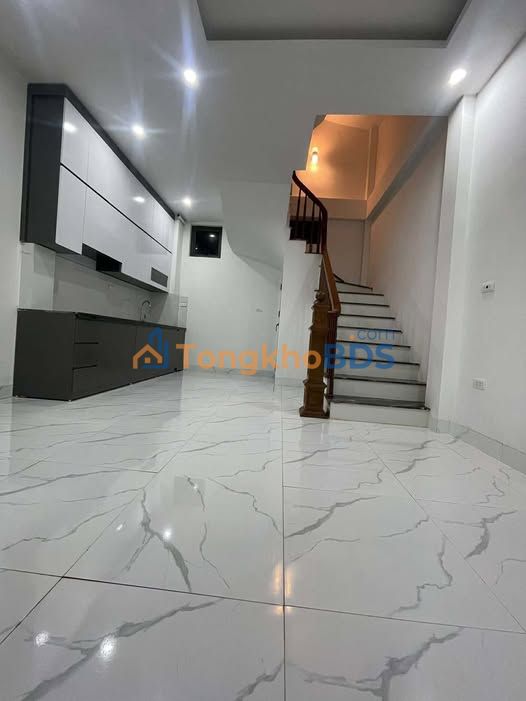 Nhà Tứ Hiệp Thanh Trì 30m² 5 tỷ - Ô tô vào tận nhà