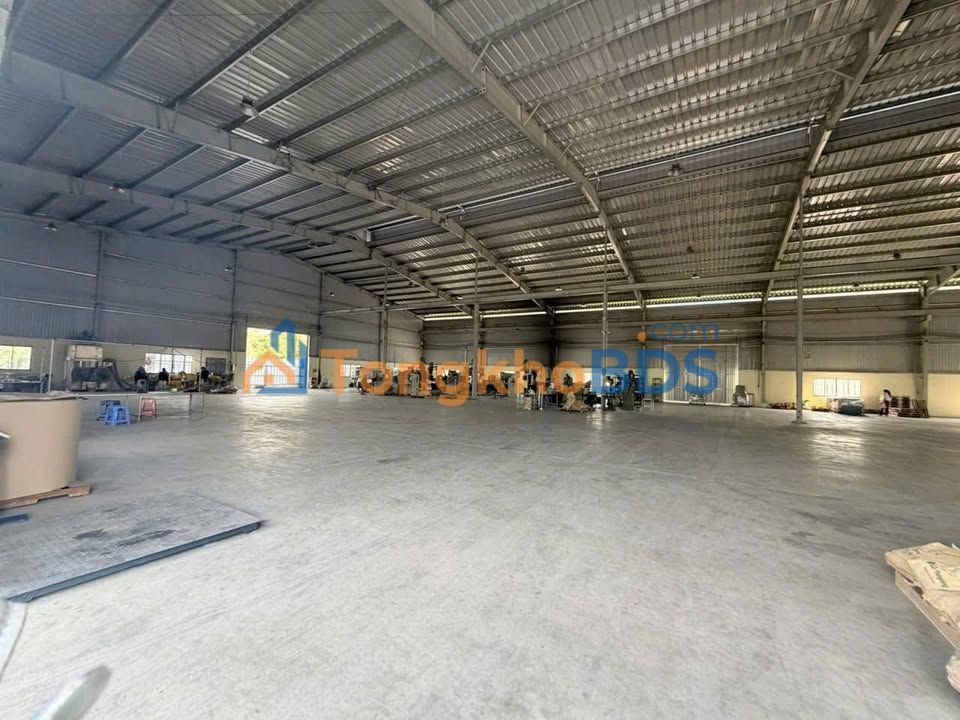 Cho thuê xưởng 2000m² Tân Uyên, Bình Dương - Xe Container, PCCC, Sẵn Sàng Sản Xuất
