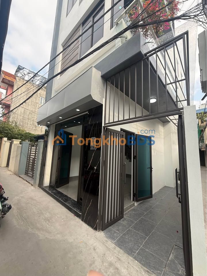 Nhà riêng Nam Định 50m² 2,5 tỷ - Ô tô đỗ gần, sẵn sàng vào ở