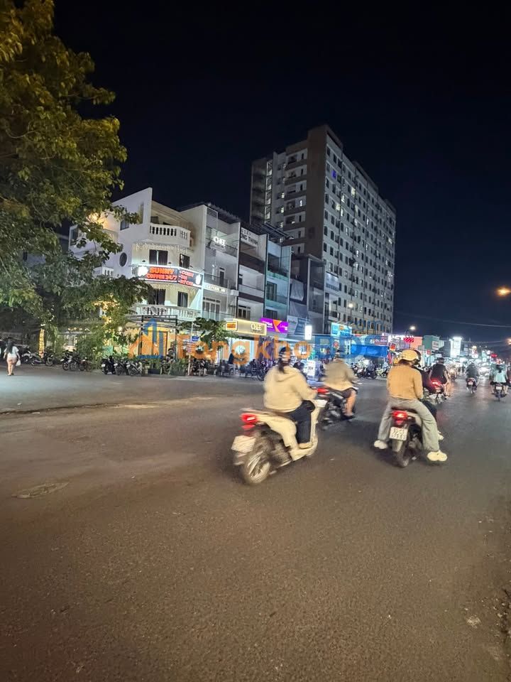 Nhà phố cho thuê Tăng Nhơn Phú 100m² - Mặt tiền kinh doanh
