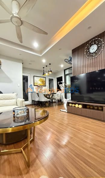 Chung cư Nghĩa Đô 90m² - 3PN Full NT, Sát Starlake - Giá hơn 10 Tỷ