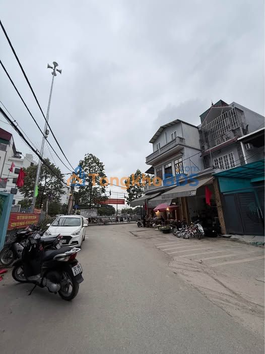 Nhà Mặt Ngõ Kinh Doanh Phúc Diễn 70m², 4 Ô Tô Tránh, Giá 13.8 Tỷ