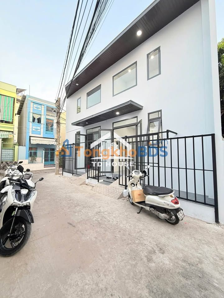 Nhà Liền Kề Mới Xây Hẻm Lý Tự Trọng, Cần Thơ - 5 Triệu/Tháng