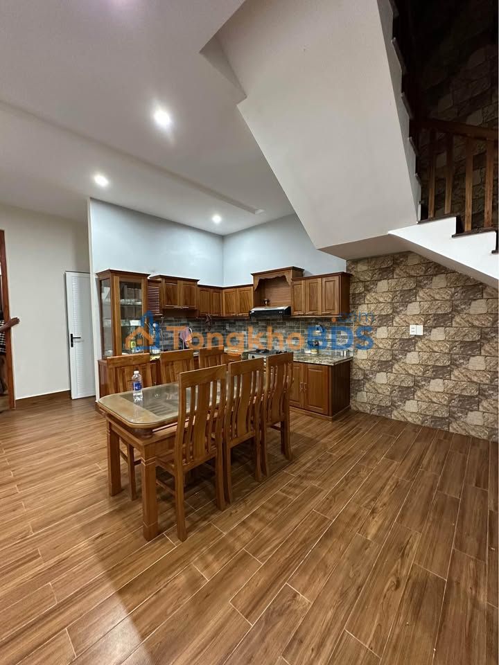 Nhà riêng Sơn Thủy 4, Ngũ Hành Sơn 4PN 9 triệu - Ô tô vào tận nhà