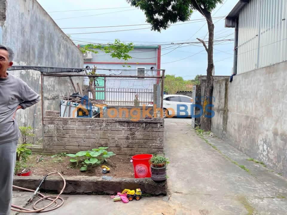 Nhà cấp 4 Cẩm Thành 1.8 triệu/tháng - Ô tô đỗ cửa