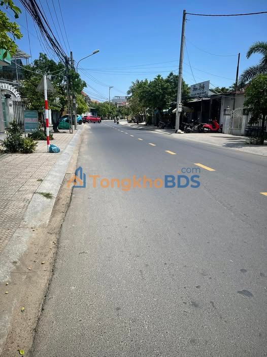 Bán Gấp Nhà Cấp 4 Võ Thị Sáu, Tuy Hòa - 97m² Thổ Cư, Giá 2 Tỷ