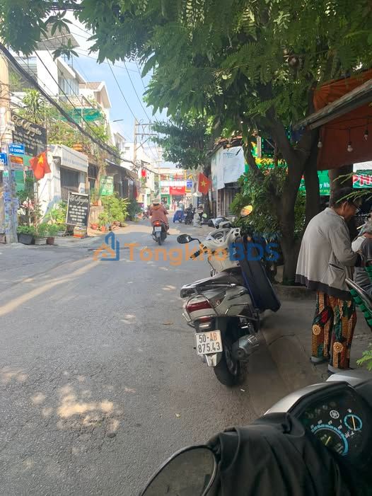 Nhà phố Quận 12 200m² 12,5 tỷ - Mặt tiền kinh doanh
