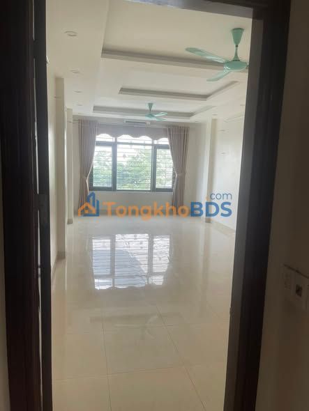 Thuê Tầng 3 Mặt Phố Cạnh Aeon Hà Đông 40m² - Giá Hời 4 Triệu/Tháng