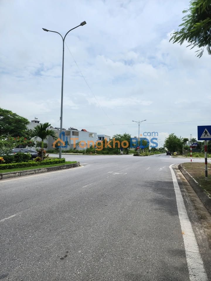 Đất nền Nguyễn Phúc Lai, Phủ Lý 100m² 6 tỷ - Đường to ô tô