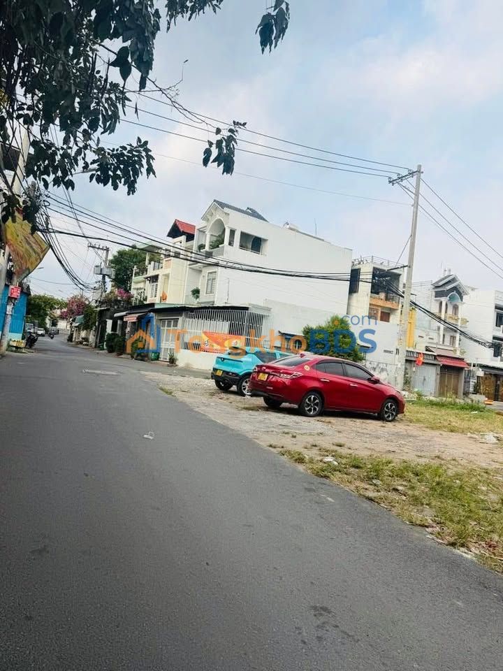 Nhà Tăng Nhơn Phú A Q9 115m² giá 5 tỷ - Chính chủ bán