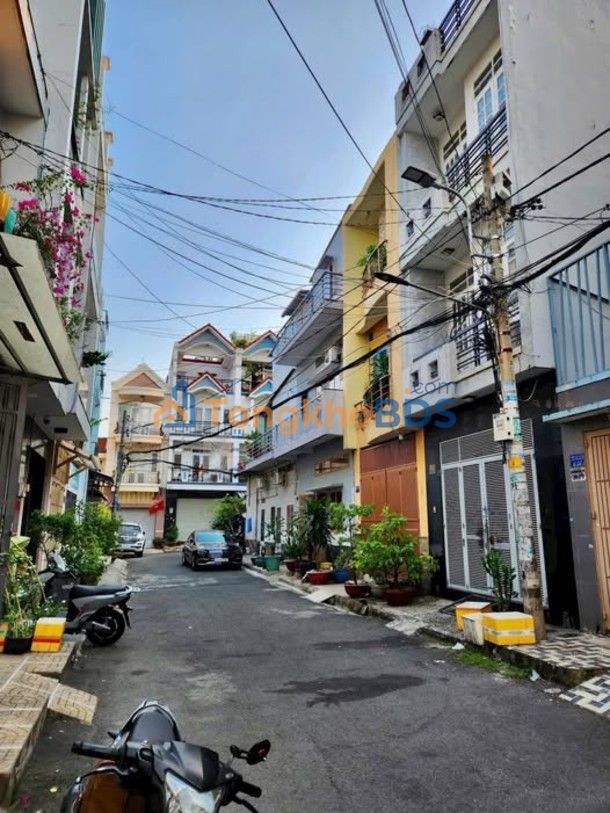 Nhà Quận Tân Phú sát Aeon 64m² 8.1 tỷ – Ô tô vào nhà