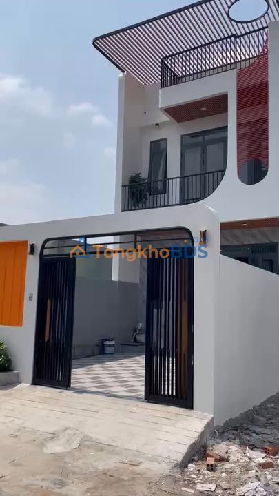 Nhà 140m² Mỹ Hạnh Nam, Đức Hòa - 4PN, Sân Oto, Sổ Hồng Chính Chủ