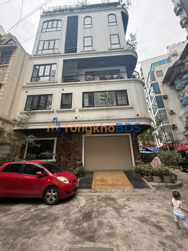 Nhà Nguyễn Chí Thanh Ba Đình 50m² thỏa thuận - Ô tô vào nhà