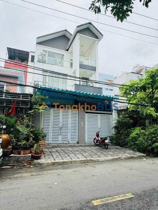 Nhà Phố Quận 7 - 126m² - 24.8 Tỷ - Vị Trí Vàng Tân Hưng