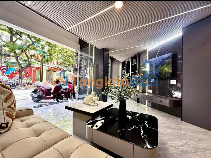 Nhà 2 Tầng Khuê Trung 65m² - Ô Tô Đỗ Cửa - Giá 5.x Tỷ