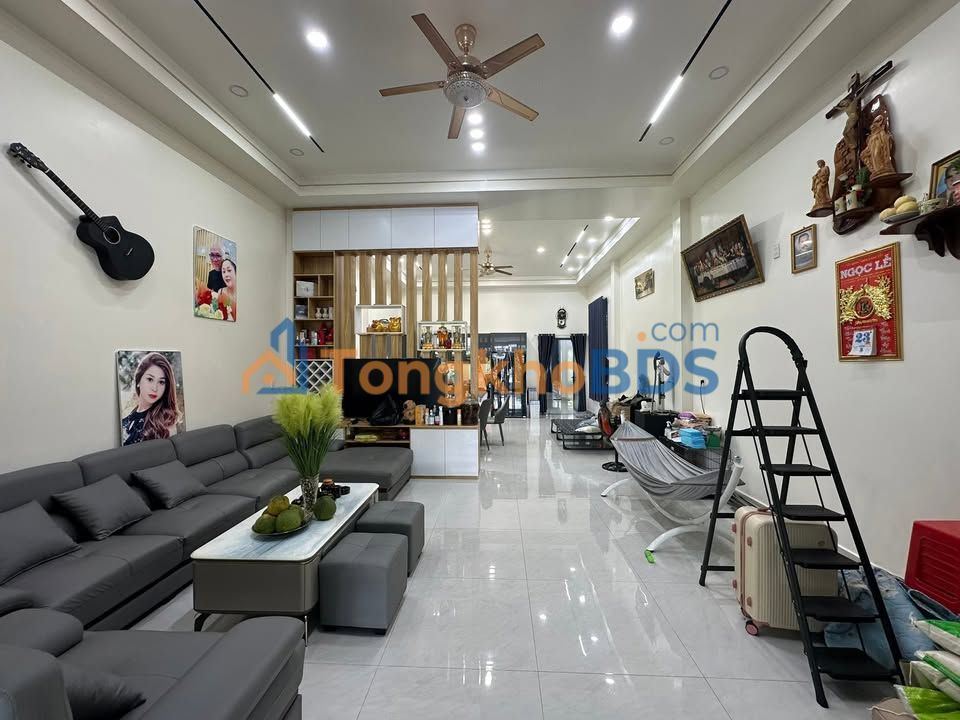 Nhà riêng Bình Nhì Gò Công Tây 321m² 4.9 tỷ - Full nội thất