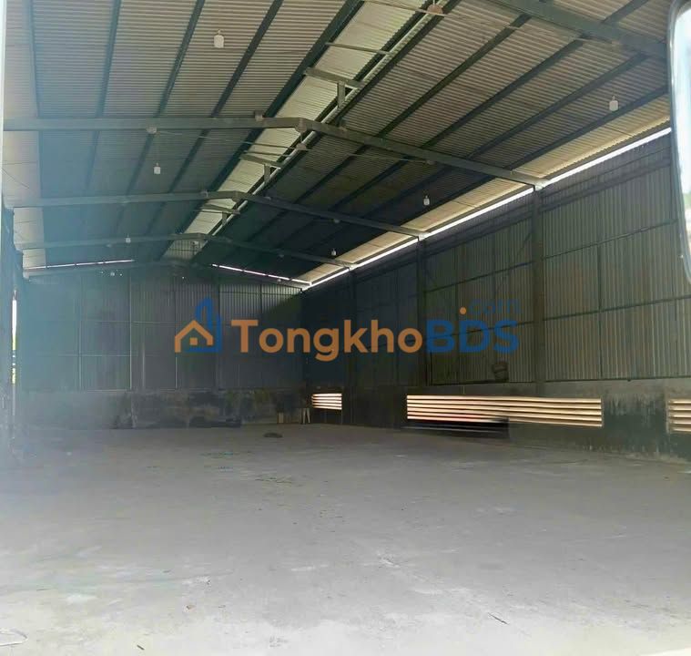 Cho Thuê Kho Xưởng Mặt Tiền QL1A, Bình Định - 380m², Giá 18 Triệu